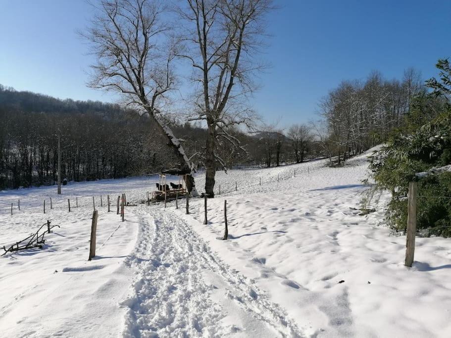 Les Merens Baulou Luaran gambar